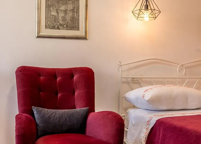 Riva Promenade Feriehus Split